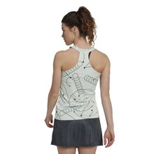 adidas Tennis Tank Club Graphic (regular fit, Racerback) linen green Women